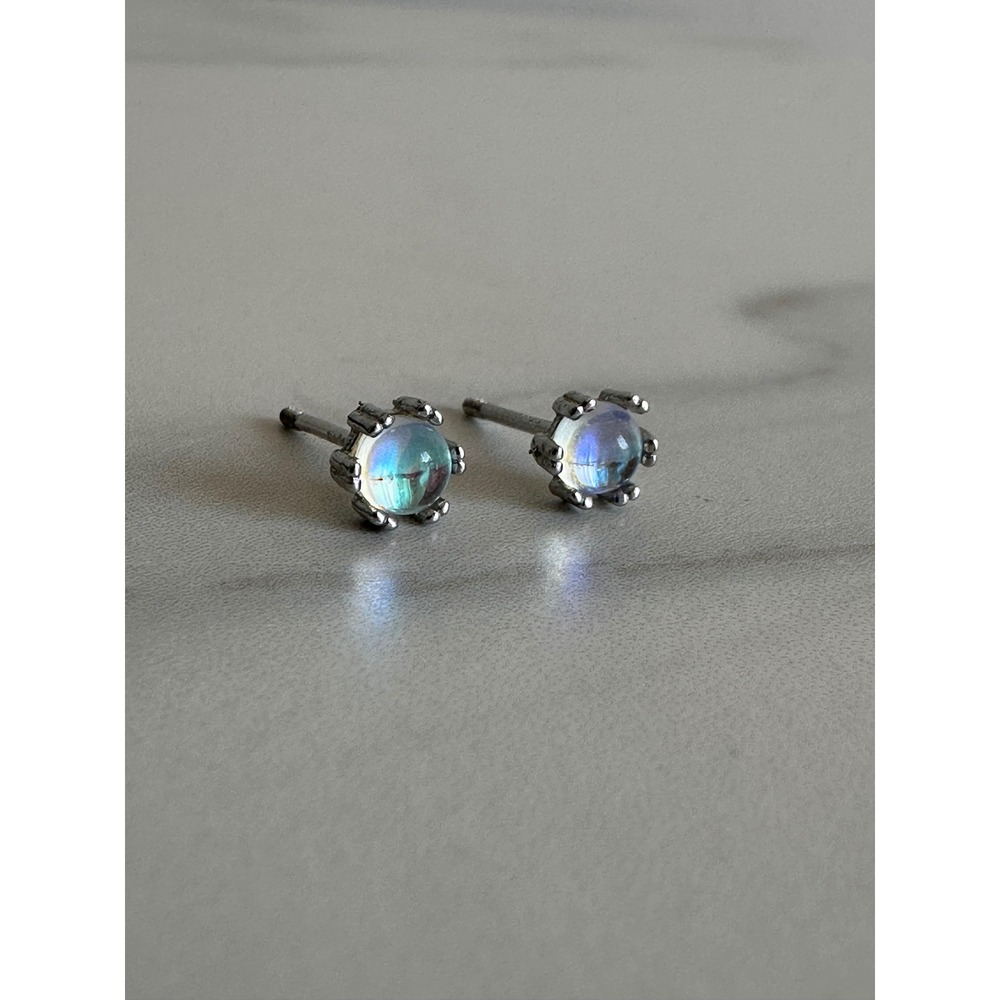 S925 Sterling Silver Moonstone Screw‎ Back Stud Earrings Round Cabochon Crown